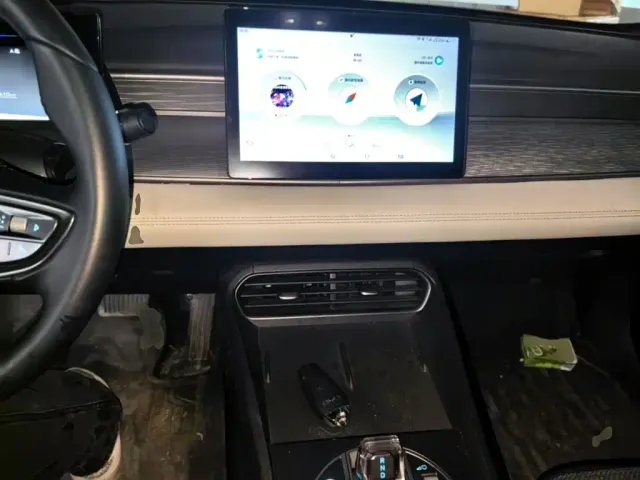 BYD Seal 05 DM-i — Фото автомобиля 9