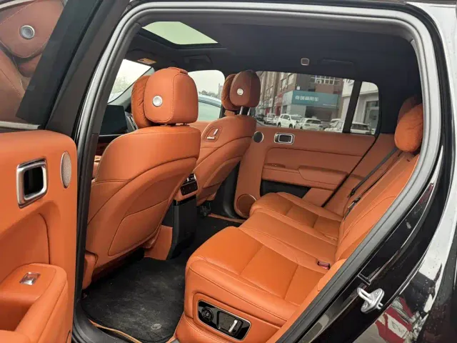 Li Auto L7 — Фото автомобиля 5