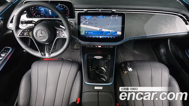 Mercedes-Benz E-Class — Фото автомобиля 7