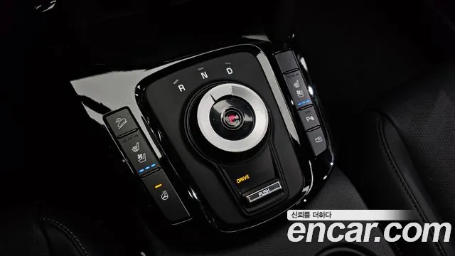 Kia Seltos New — Фото автомобиля 12