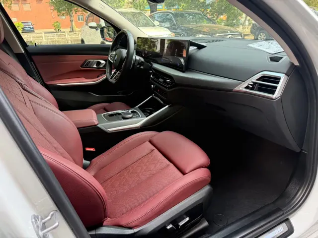 BMW 3 Series — Фото автомобиля 10