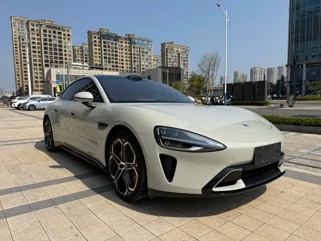 Xiaomi SU7 — Фото автомобиля 3