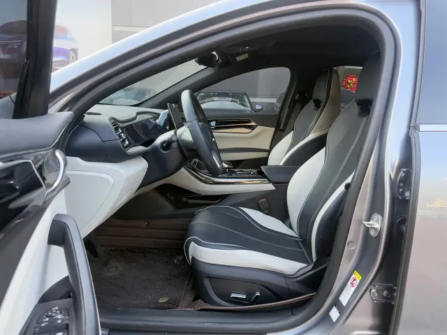 BYD Qin PLUS — Фото автомобиля 5