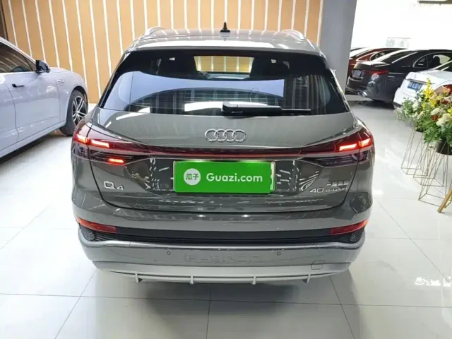 Audi Q4 e-tron — Фото автомобиля 5