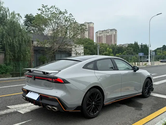 Changan UNI-V — Фото автомобиля 14