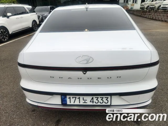 Hyundai Grandeur GN7 — Фото автомобиля 6