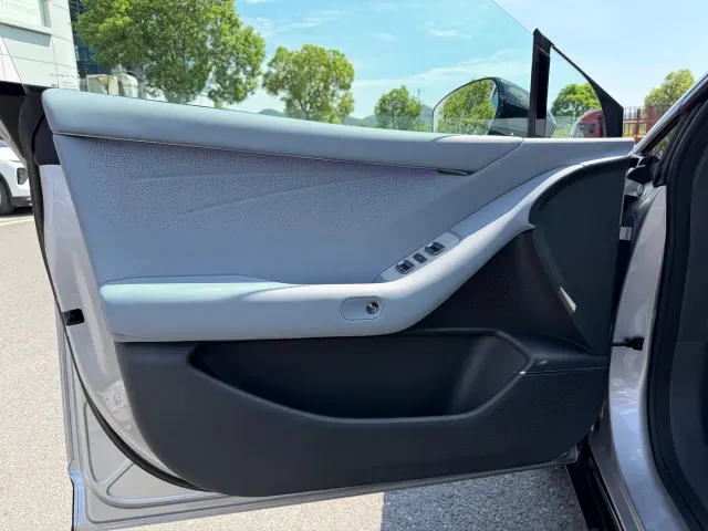 XPeng XPeng P7+ 2025 Extended Range — Фото автомобиля 4