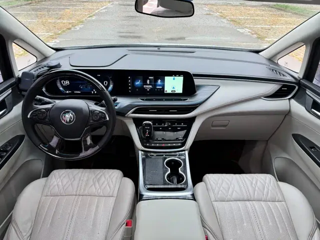 Buick GL8 — Фото автомобиля 29