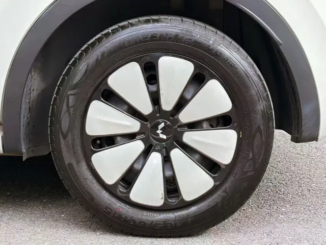Wuling Bingo — Фото автомобиля 9