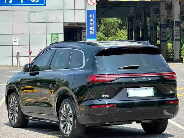Aito M7 — Фото автомобиля 6
