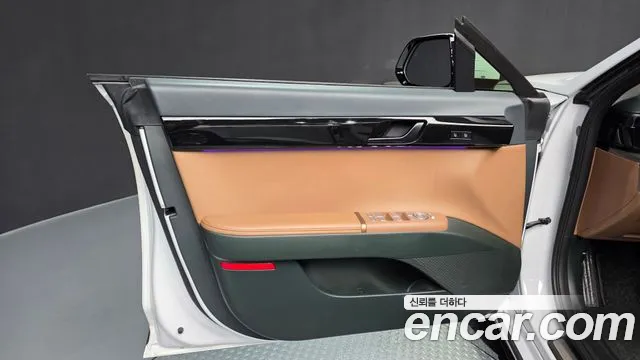 Hyundai Grandeur GN7 — Фото автомобиля 13