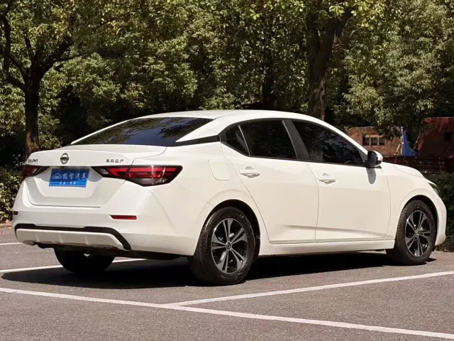 Nissan Sylphy — Фото автомобиля 5