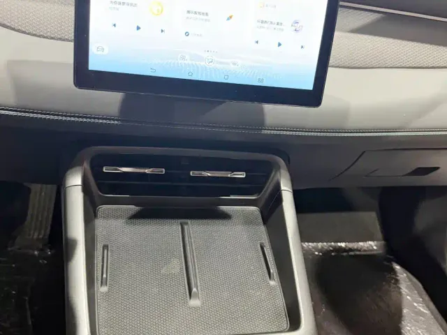BYD Qin PLUS — Фото автомобиля 9