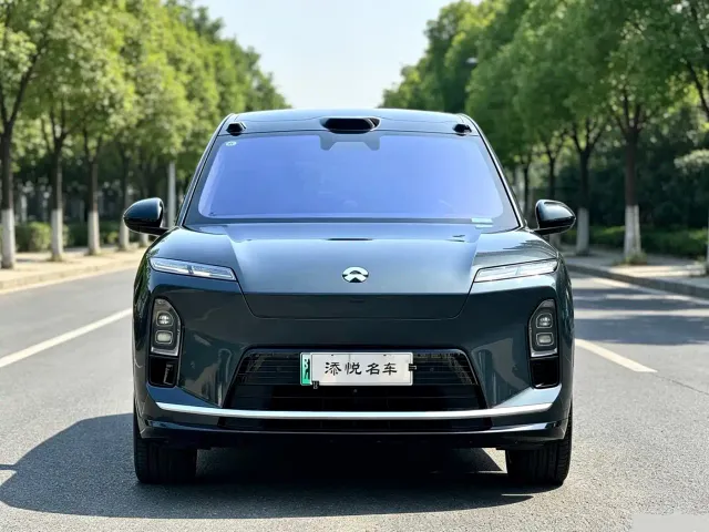 Фотография автомобиля — Nio ES8