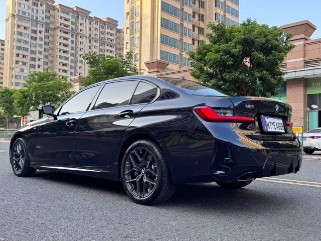 BMW 3 Series — Фото автомобиля 5