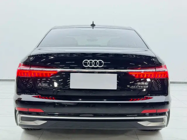 Audi A6L — Фото автомобиля 14