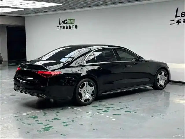 Mercedes-Benz S-Class — Фото автомобиля 4