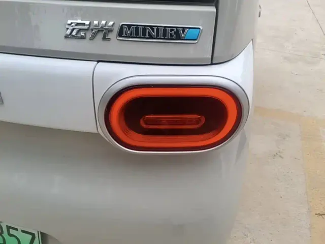 Wuling Hongguang Mini EV — Фото автомобиля 7