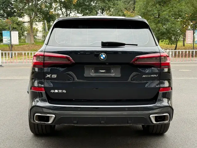 BMW X5 — Фото автомобиля 6
