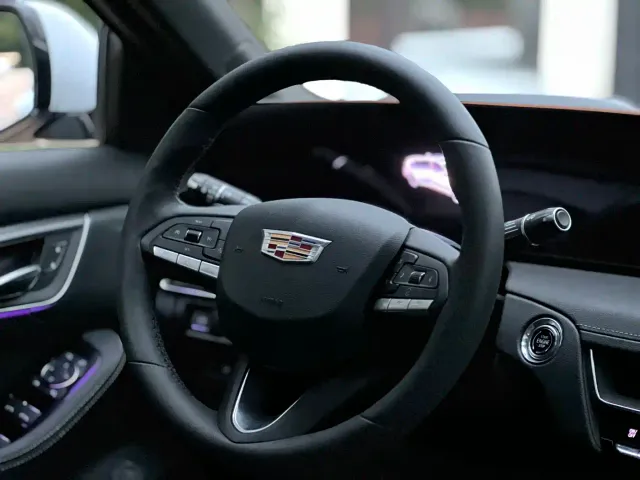 Cadillac CT5 — Фото автомобиля 6