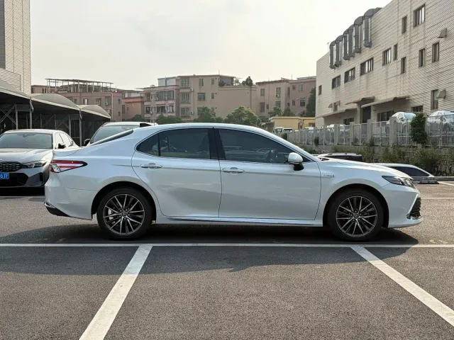 Toyota Camry — Фото автомобиля 8