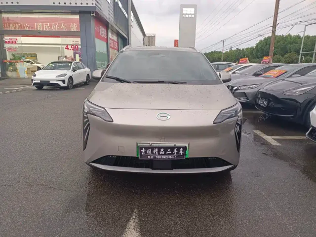 GAC Aion Y — Фото автомобиля 2