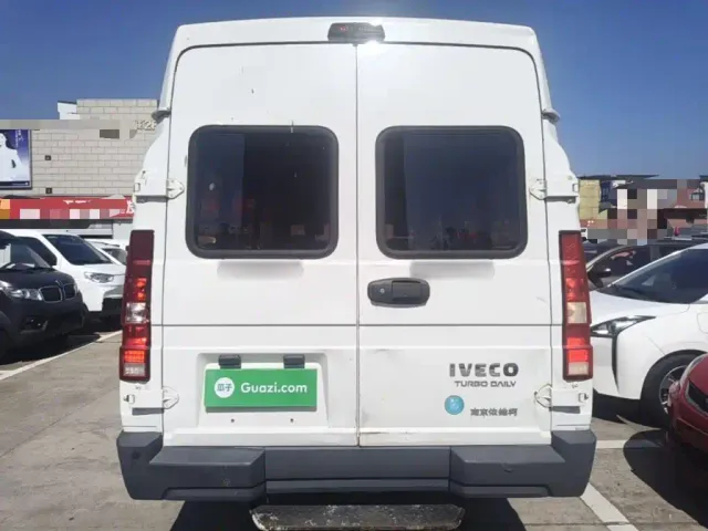 Iveco Daily — Фото автомобиля 5
