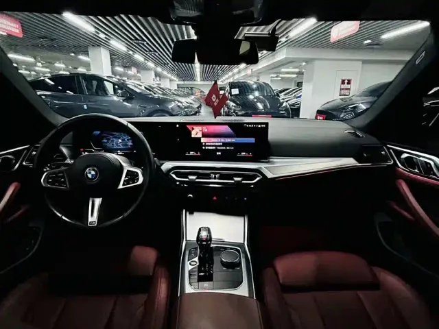 BMW i4 — Фото автомобиля 8