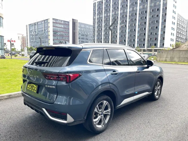 Ford Lingrui — Фото автомобиля 11