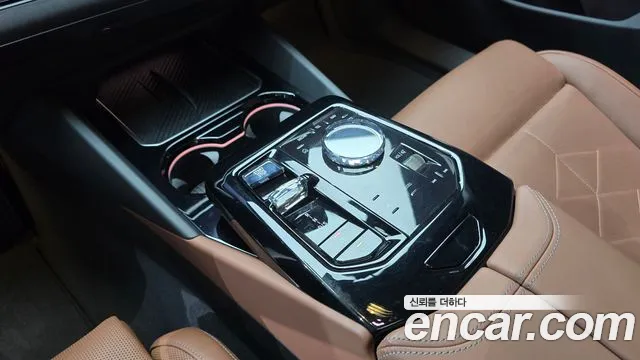 BMW 5 Series G60 — Фото автомобиля 12