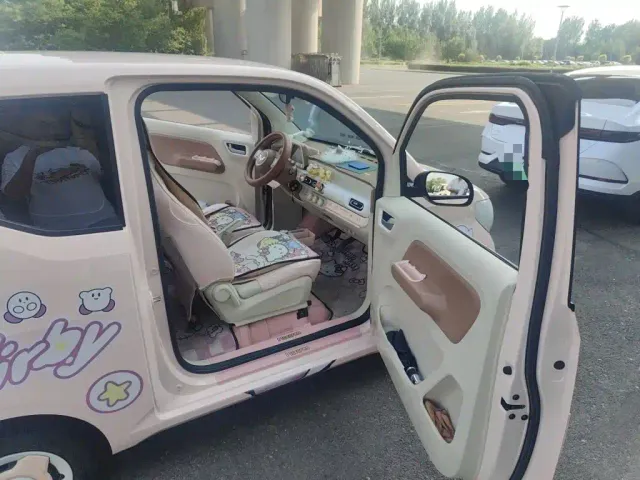 Wuling Hongguang Mini EV — Фото автомобиля 18