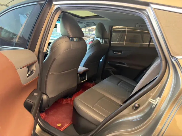Toyota Harrier — Фото автомобиля 6