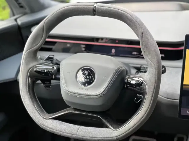 Lotus Emeya — Фото автомобиля 12