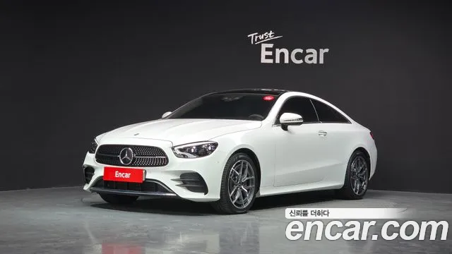 Фотография автомобиля — Mercedes-Benz E-Class