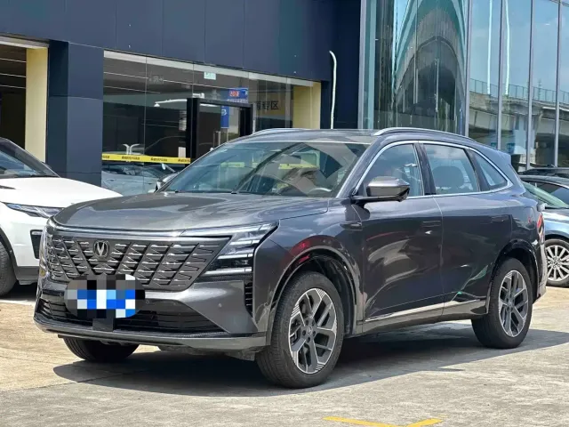 Фотография автомобиля — Changan CS75 Plus