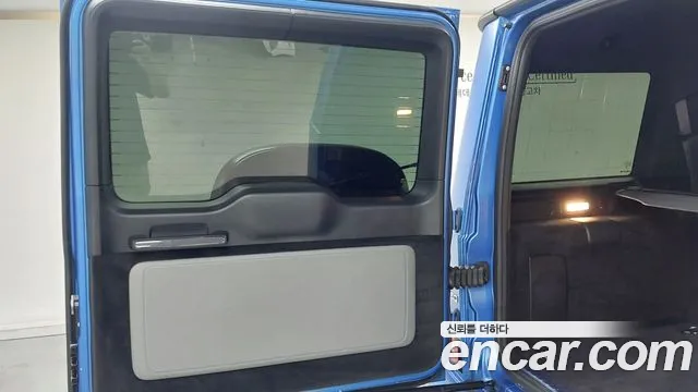 Mercedes-Benz G-Class — Фото автомобиля 15