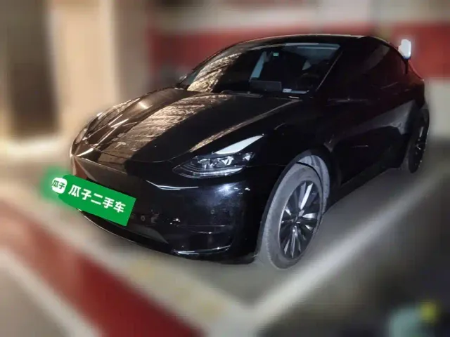 Фотография автомобиля — Tesla Model Y