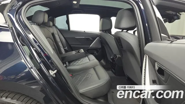 BMW i5 G60 — Фото автомобиля 17