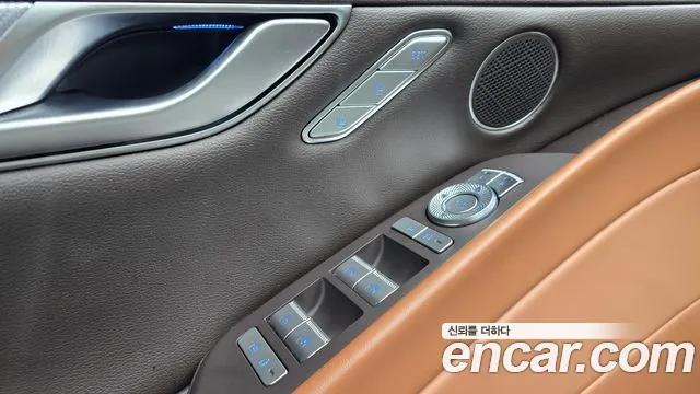 Genesis G80 Бензин 2.5 турбо AWD — Фото автомобиля 17