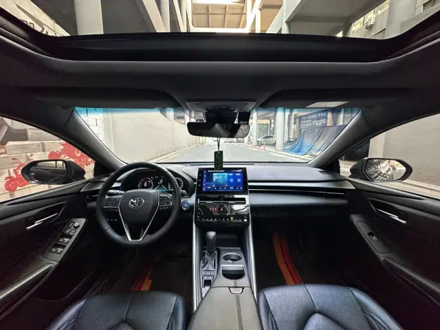 Toyota Avalon — Фото автомобиля 11