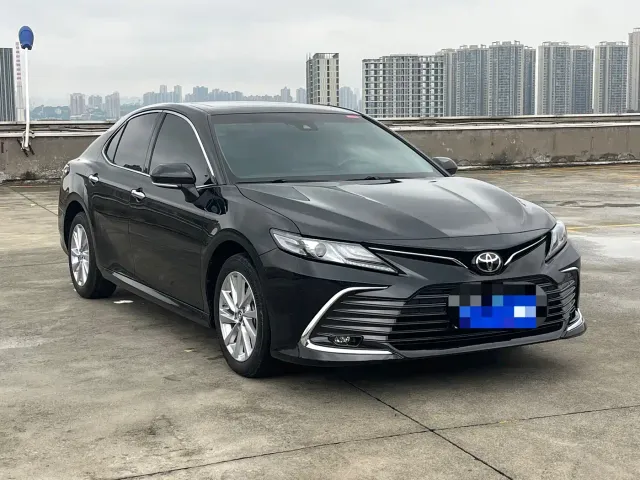 Toyota Camry — Фото автомобиля 3