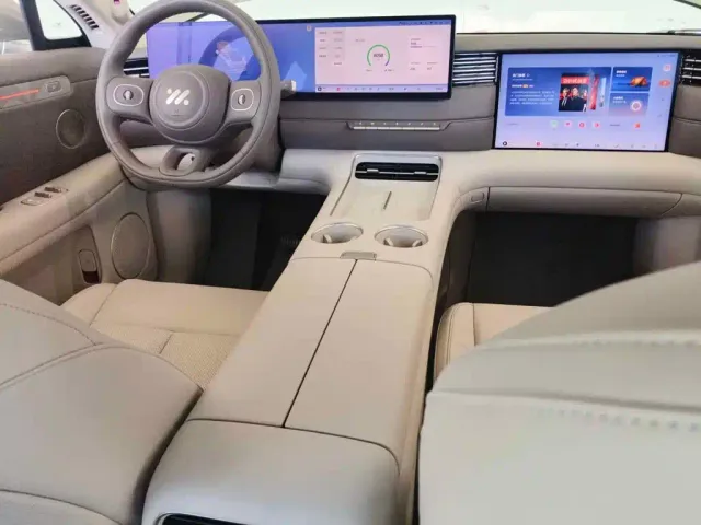 IM Motors LS6 — Фото автомобиля 12