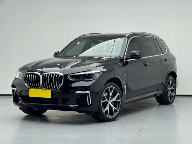 Фотография автомобиля — BMW X5
