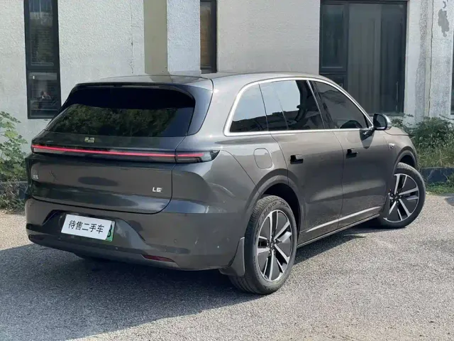 Li Auto L6 — Фото автомобиля 3