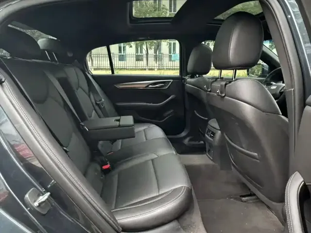 Cadillac CT5 — Фото автомобиля 11