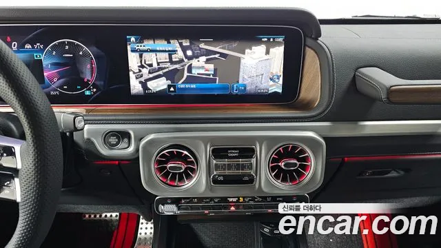 Mercedes-Benz G-Class — Фото автомобиля 12