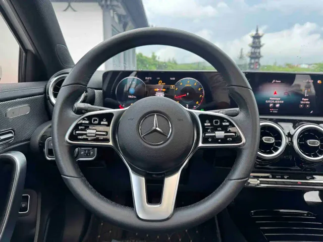 Mercedes-Benz A-Class — Фото автомобиля 18