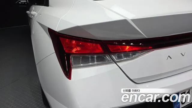 Hyundai Avante CN7 — Фото автомобиля 8