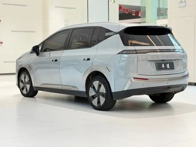 GAC Aion Y — Фото автомобиля 7
