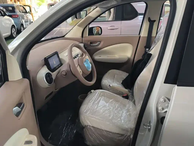 Wuling Hongguang Mini EV — Фото автомобиля 14